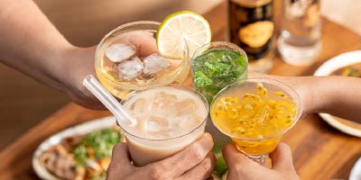 喝高粱酒加什麼比較好？4大系列高粱調酒，濃烈中喝出男人情誼！